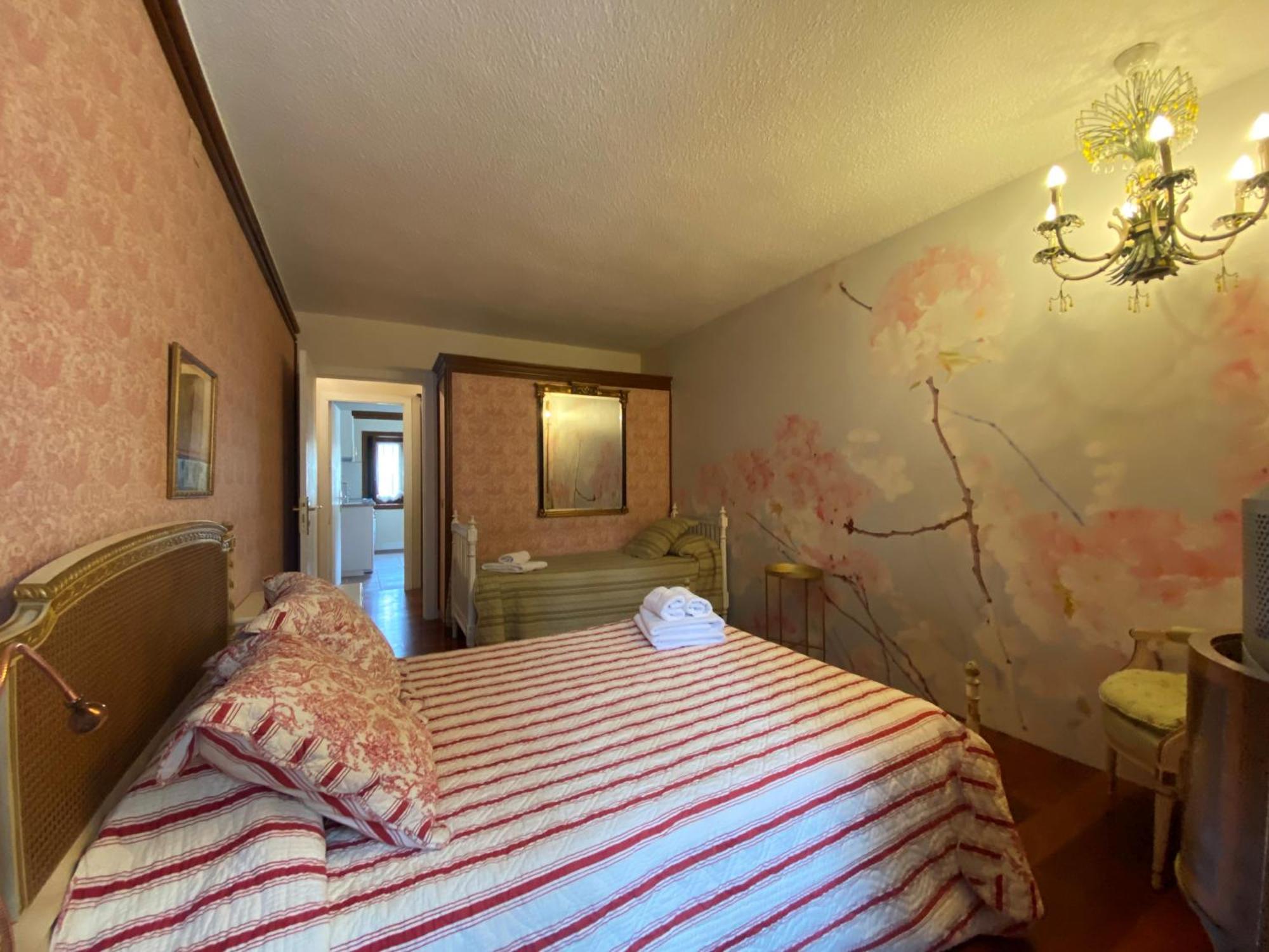 Burgo Apartamentos Maria Luisa מראה חיצוני תמונה