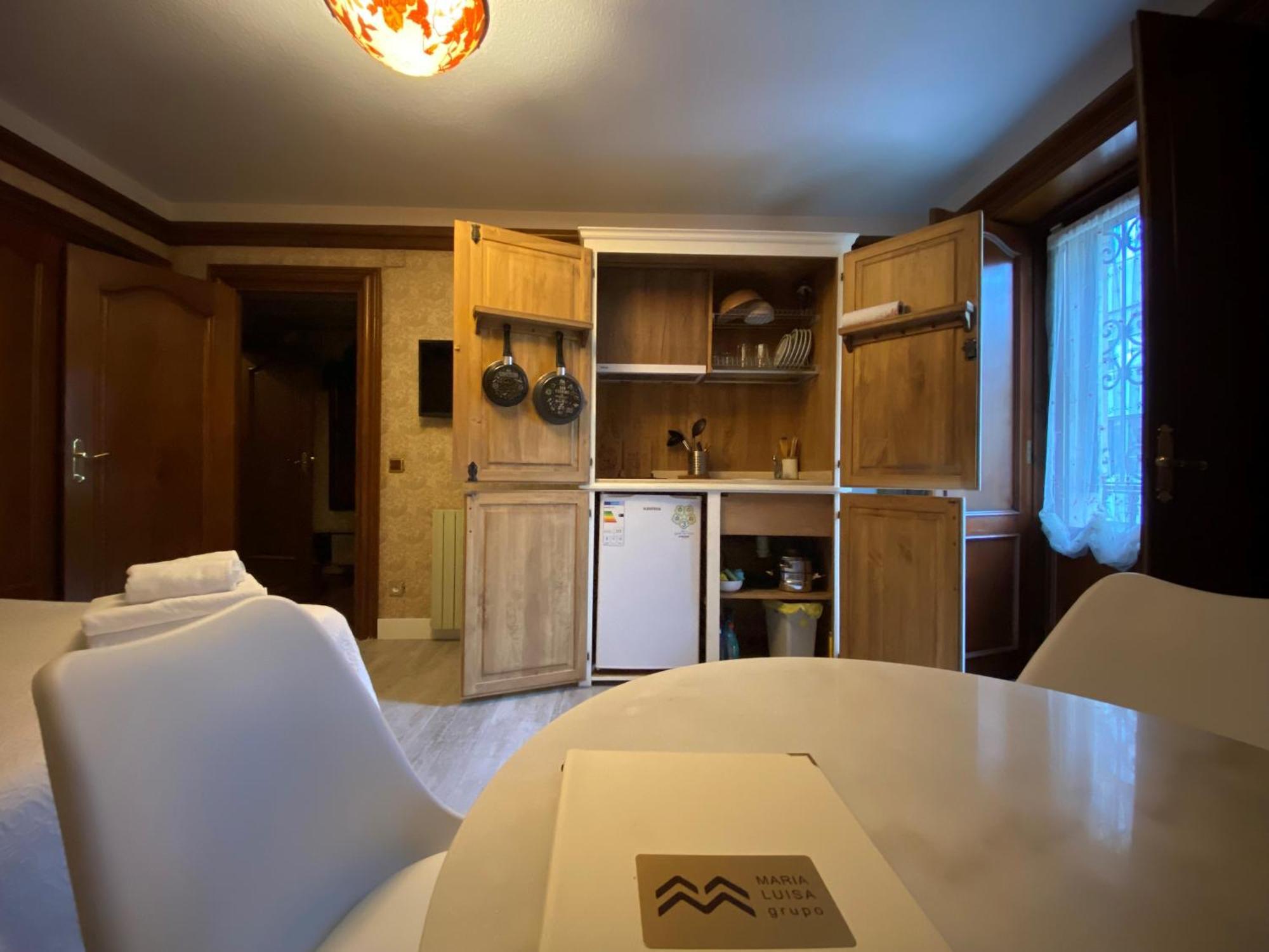 Burgo Apartamentos Maria Luisa מראה חיצוני תמונה