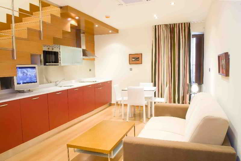 Burgo Apartamentos Maria Luisa מראה חיצוני תמונה