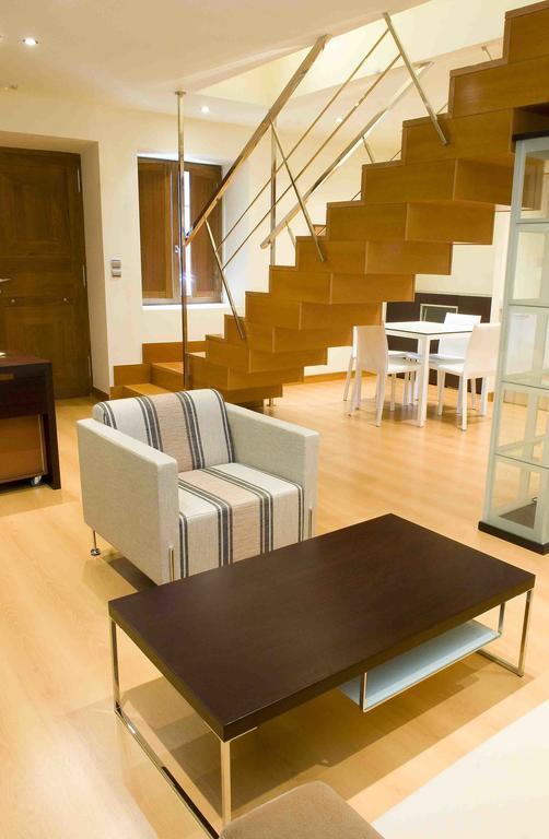 Burgo Apartamentos Maria Luisa מראה חיצוני תמונה