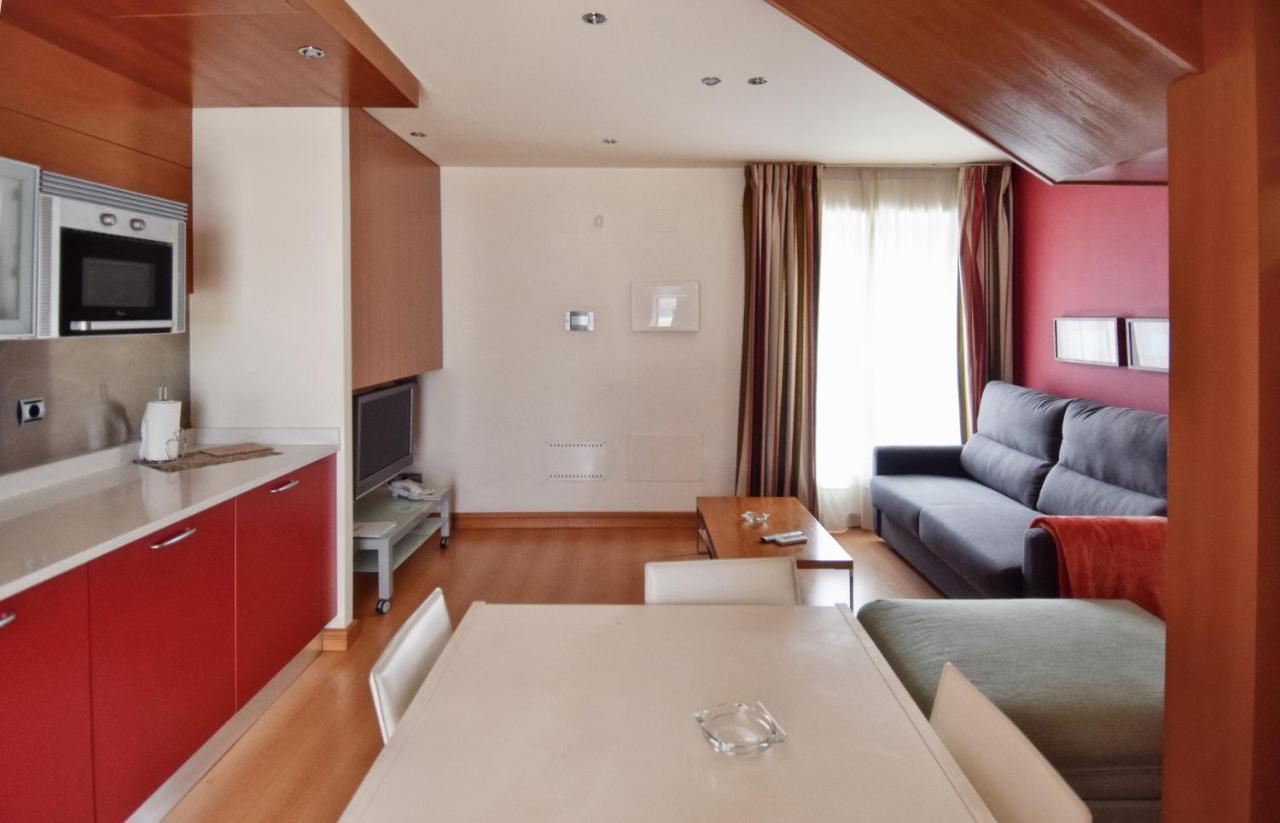 Burgo Apartamentos Maria Luisa מראה חיצוני תמונה