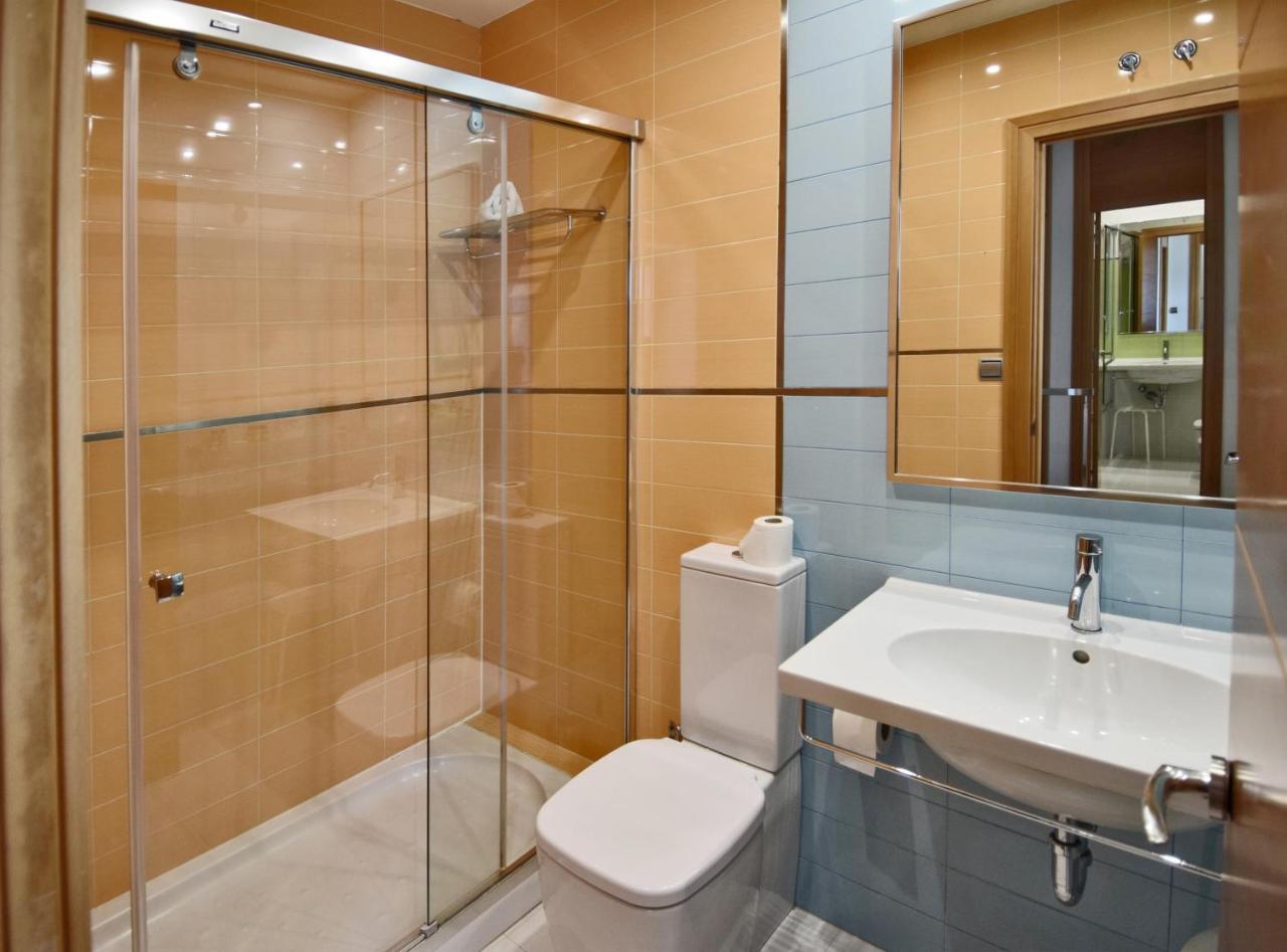Burgo Apartamentos Maria Luisa מראה חיצוני תמונה